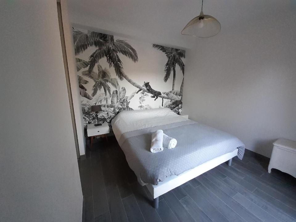 La Petite Bicoque Bed & Breakfast Saint Suliac Bagian luar foto